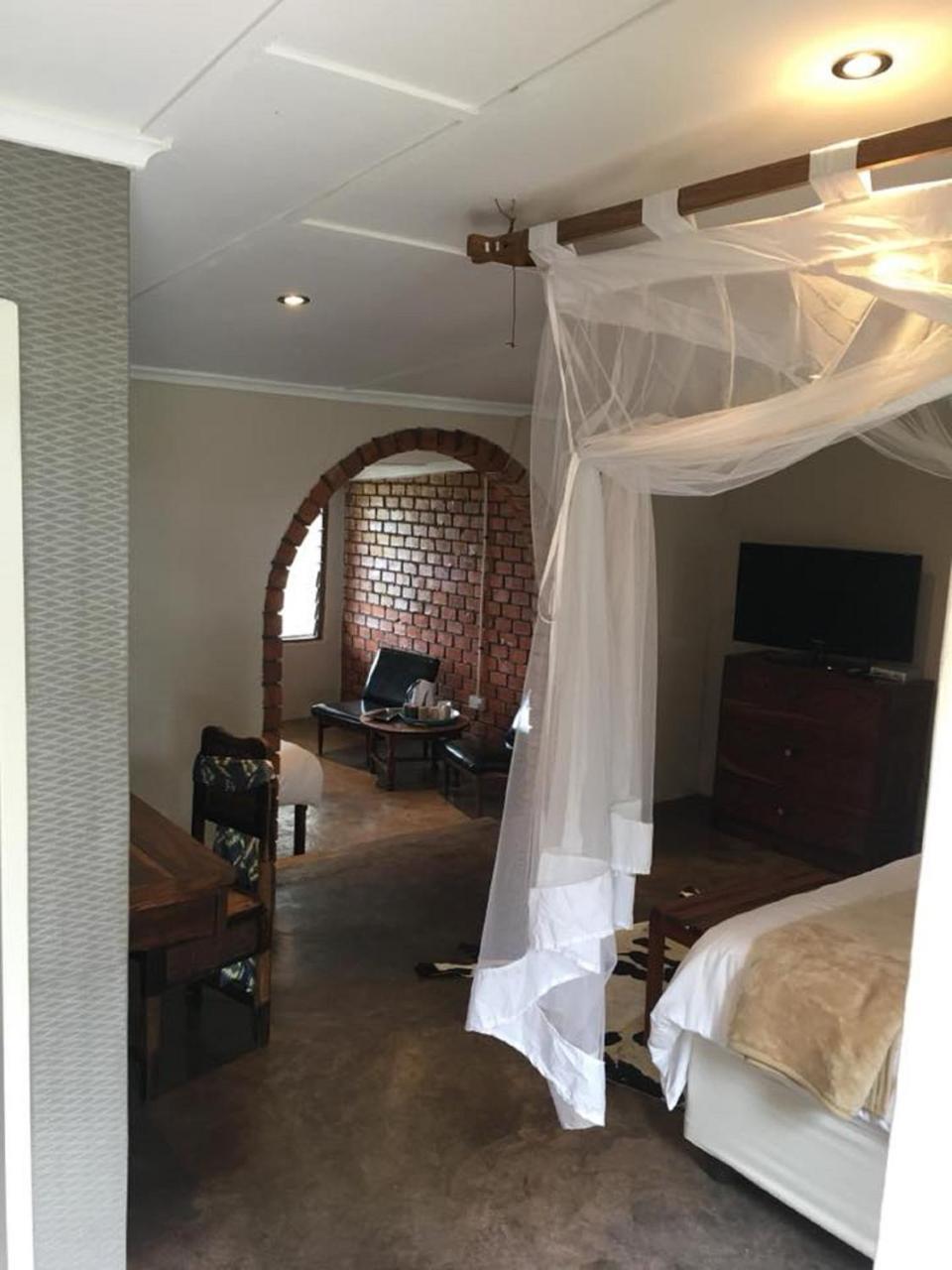 Musungwa Safari Lodge Shanjungu Buitenkant foto