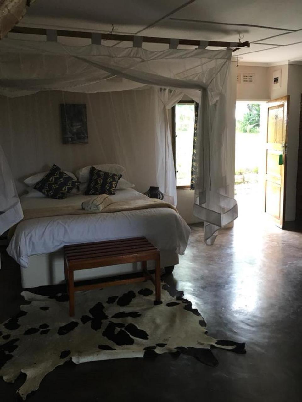 Musungwa Safari Lodge Shanjungu Buitenkant foto